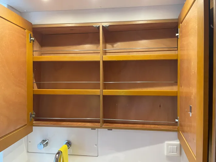 Stray Cats Yacht Photos Pics 