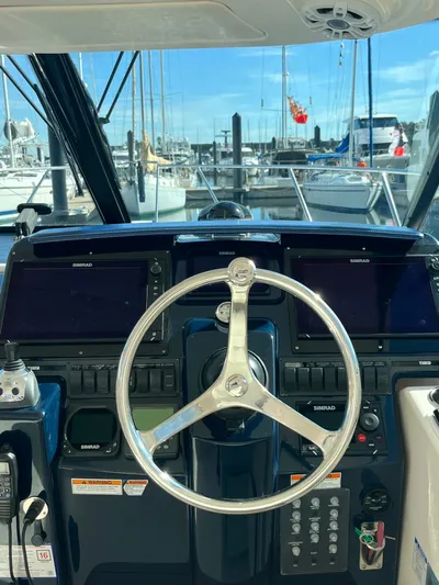 2009 Tiara 3500 Sovran Yacht Photos Pics 