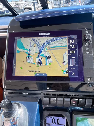 2009 Tiara 3500 Sovran Yacht Photos Pics 