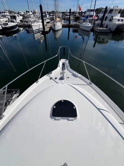 2009 Tiara 3500 Sovran Yacht Photos Pics 