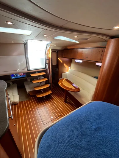 2009 Tiara 3500 Sovran Yacht Photos Pics 