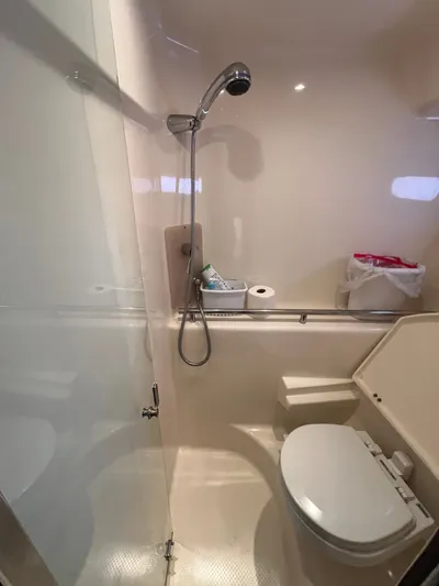 2009 Tiara 3500 Sovran Yacht Photos Pics 