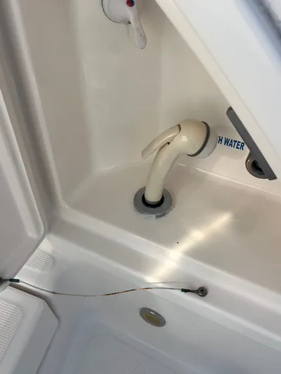 2009 Tiara 3500 Sovran Yacht Photos Pics 