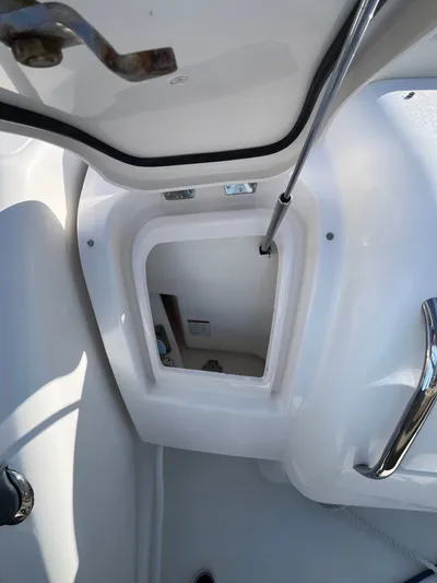 2009 Tiara 3500 Sovran Yacht Photos Pics 