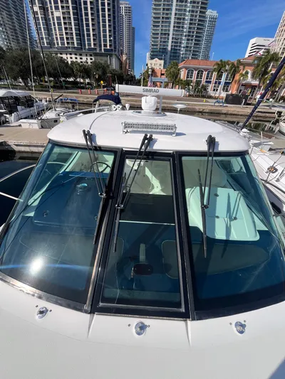 2009 Tiara 3500 Sovran Yacht Photos Pics 