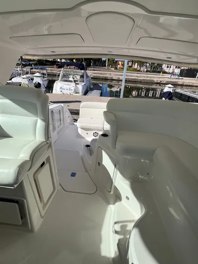 2009 Tiara 3500 Sovran Yacht Photos Pics 