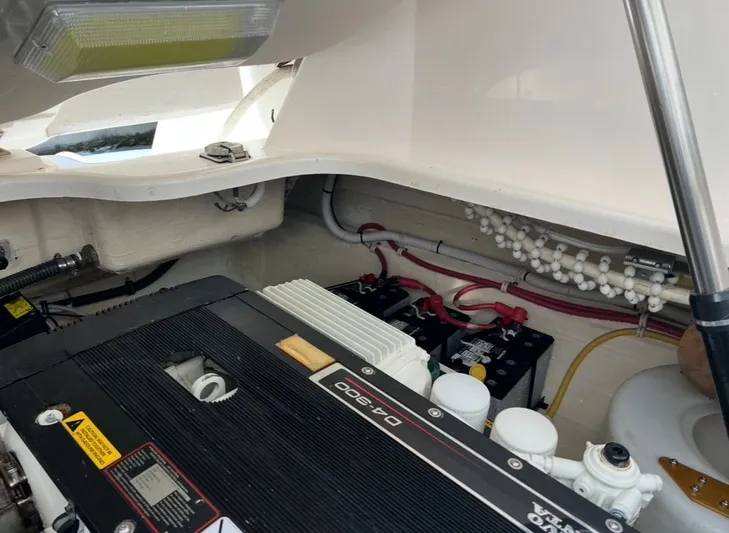 2009 Tiara 3500 Sovran Yacht Photos Pics 