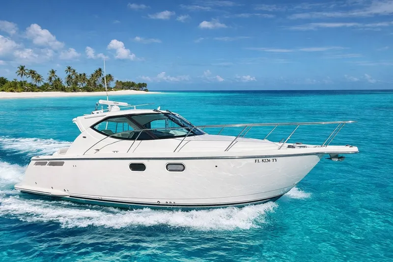 2009 Tiara 3500 Sovran Yacht Photos Pics 