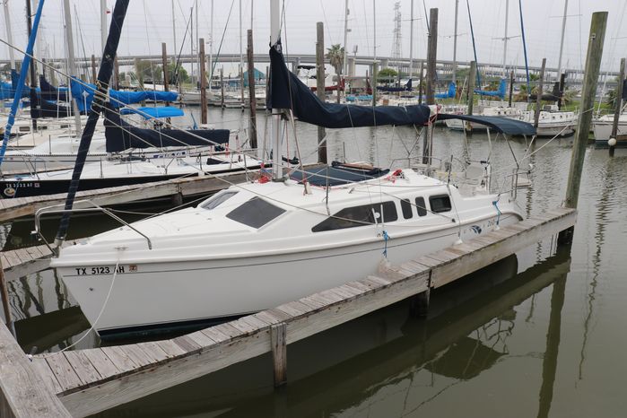 2001 Hunter 260 Sloop for sale YachtWorld