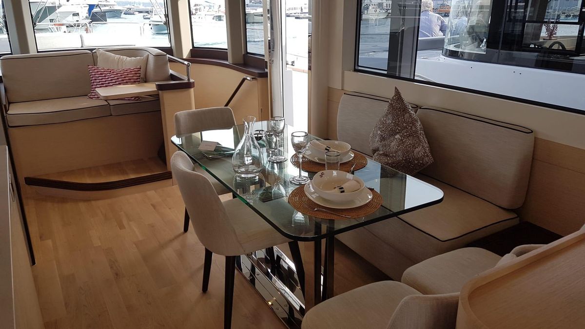 2018 Sirena 68 