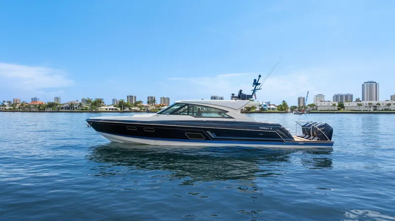 On Course Yacht Photos Pics 