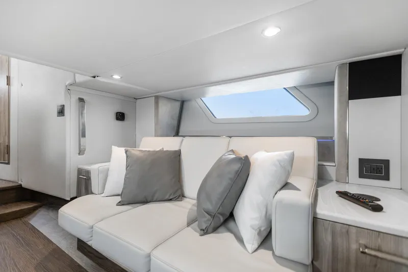 On Course Yacht Photos Pics 