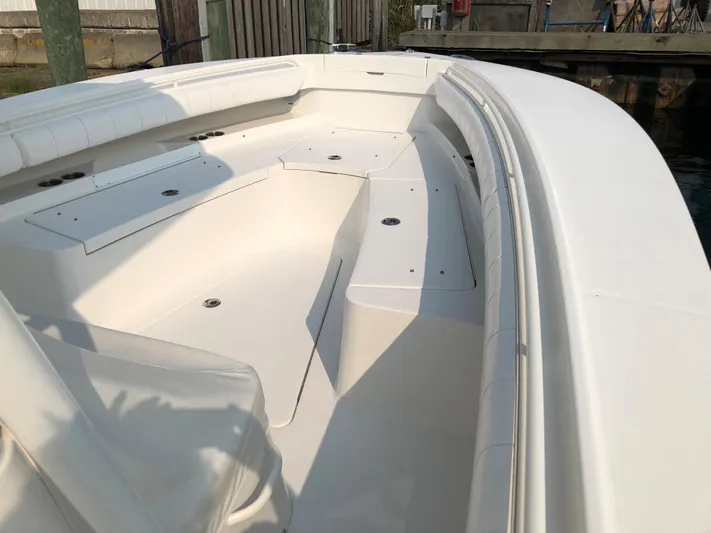  Yacht Photos Pics 2018 Regulator 28 Center Console boat with Optimus 360 Joystick Control, docked.