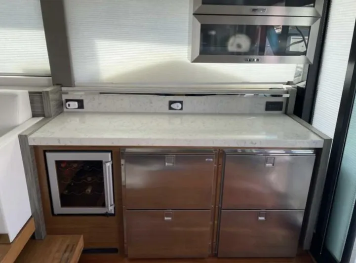 Mi Dia Yacht Photos Pics 2019 Tiara Yachts F53 - Image 8