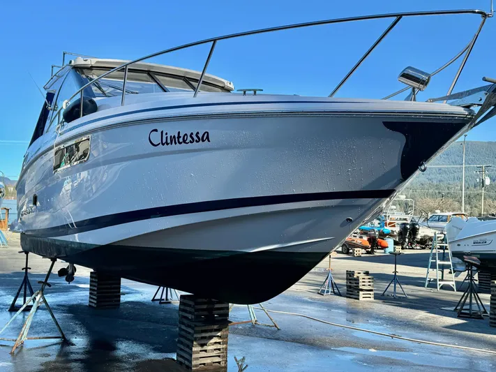 Clintessa Yacht Photos Pics 