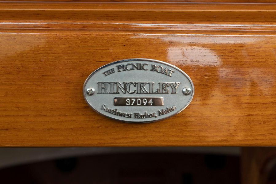2016 Hinckley Picnic Boat MKIII