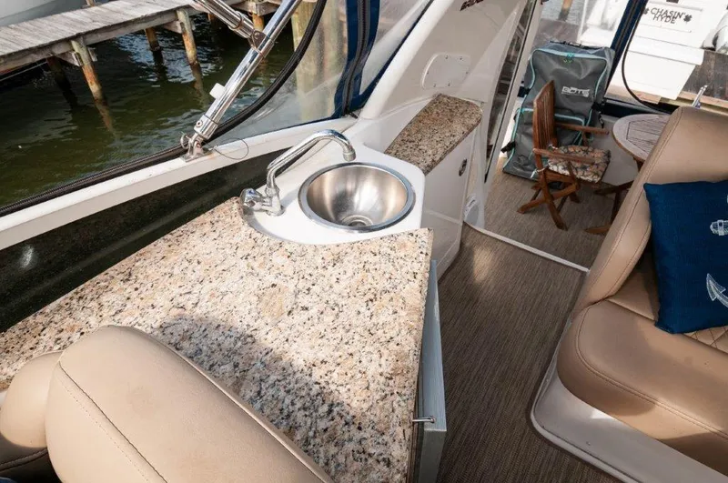 Graham's Enterprise Yacht Photos Pics 2002 Carver 444 CPMY- Graham's Enterprise