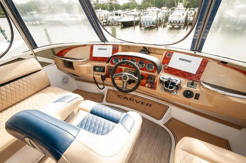 Graham's Enterprise Yacht Photos Pics 2002 Carver 444 CPMY- Graham's Enterprise