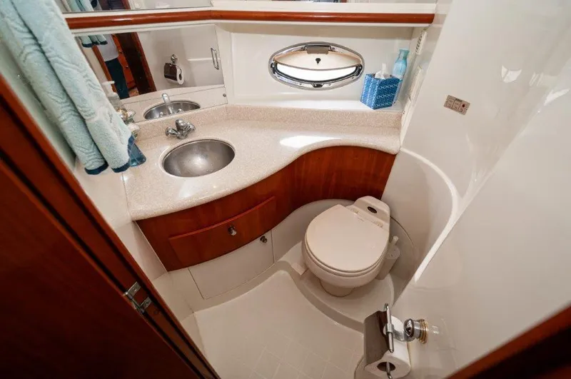 Graham's Enterprise Yacht Photos Pics 2002 Carver 444 CPMY- Graham's Enterprise