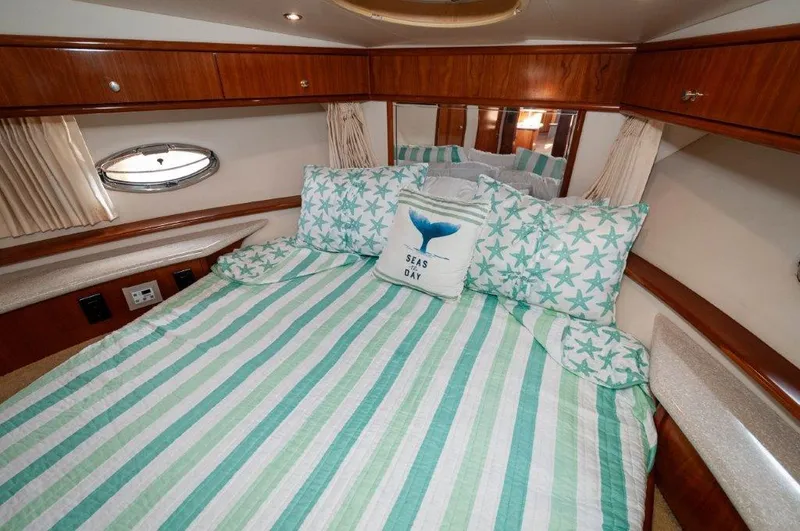 Graham's Enterprise Yacht Photos Pics 2002 Carver 444 CPMY- Graham's Enterprise