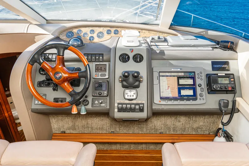 Desperado Yacht Photos Pics 