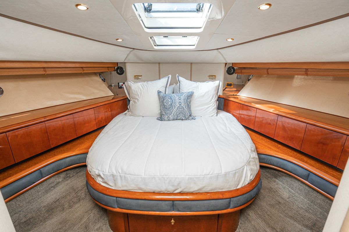 2002 Fairline 58 