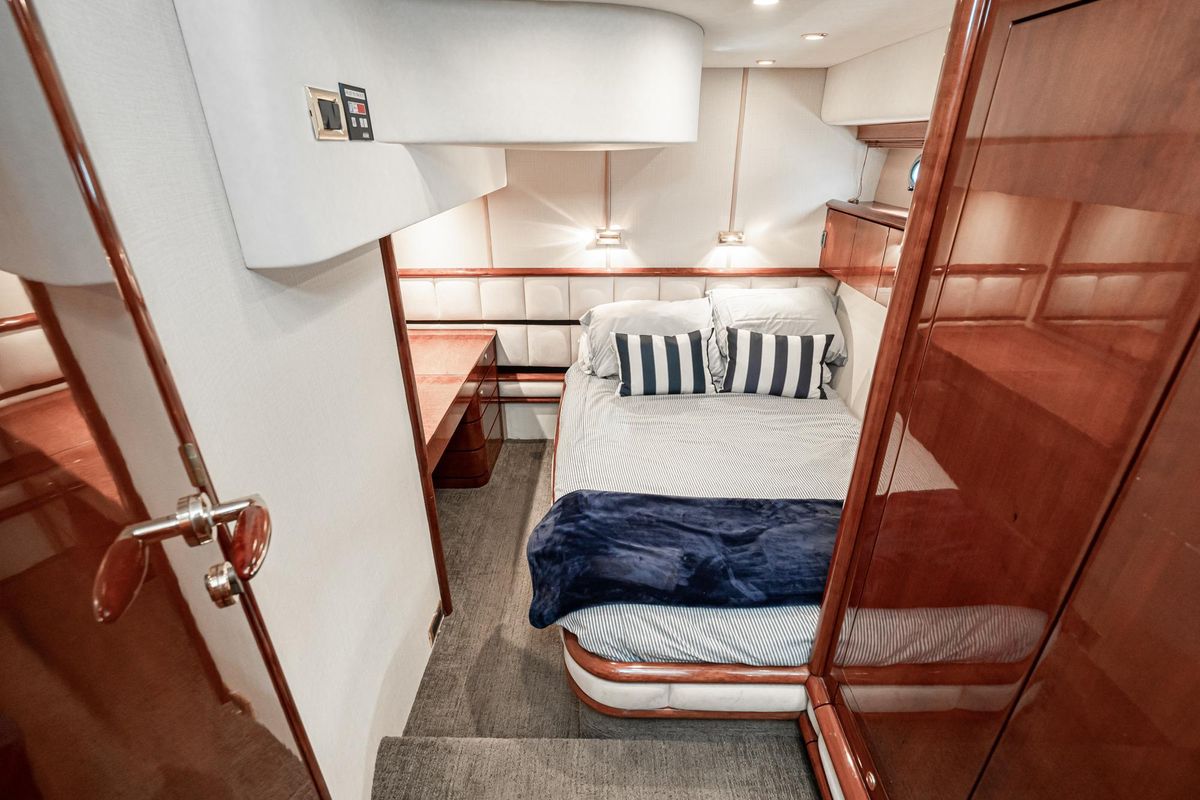 2002 Fairline 58 