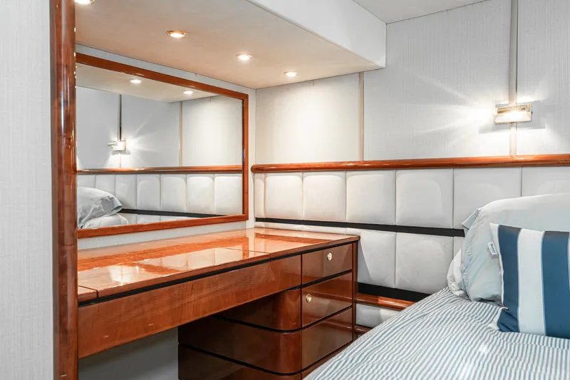 Desperado Yacht Photos Pics 