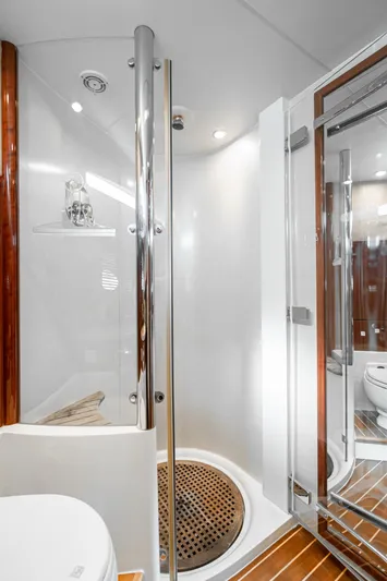 Desperado Yacht Photos Pics 