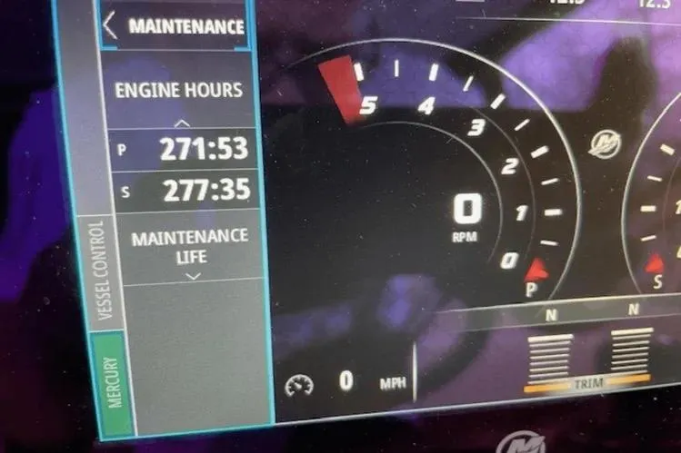  Yacht Photos Pics Dashboard of 2018 Cruisers Yachts 390 Express Coupe showing engine hours and maintenance details.