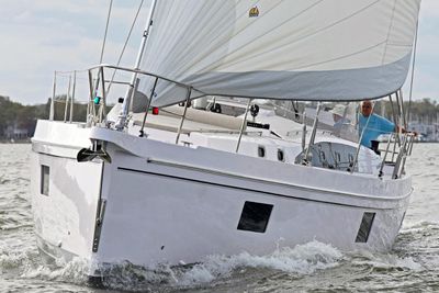 Catalina 545