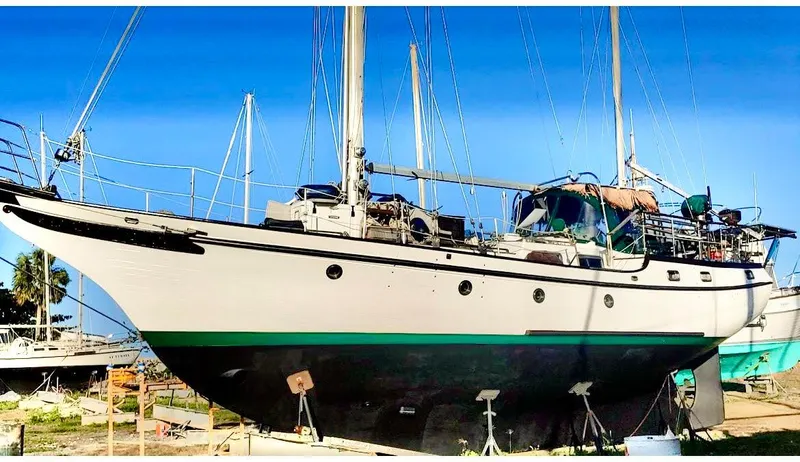 Holleyday Yacht Photos Pics 