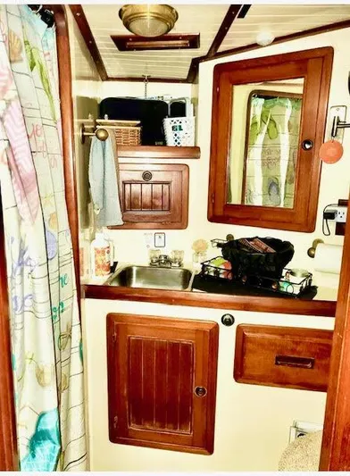 Holleyday Yacht Photos Pics 