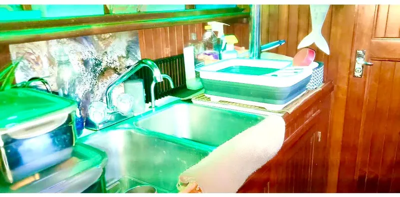 Holleyday Yacht Photos Pics 