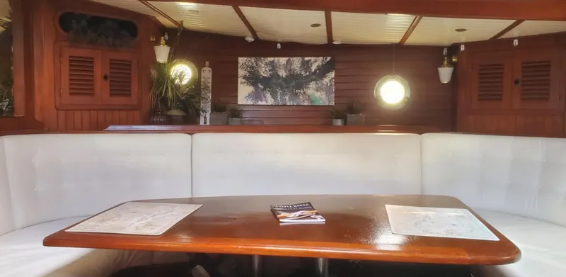 Holleyday Yacht Photos Pics 