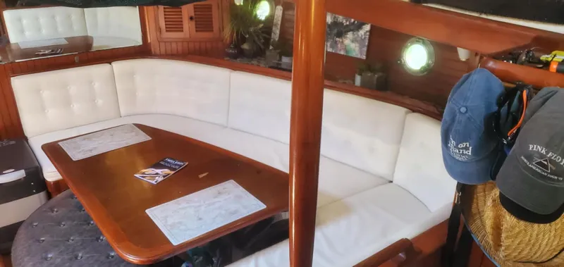 Holleyday Yacht Photos Pics 