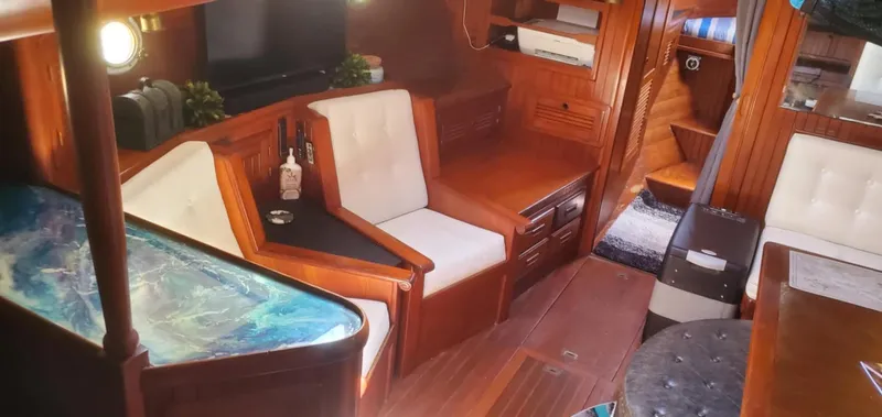 Holleyday Yacht Photos Pics 