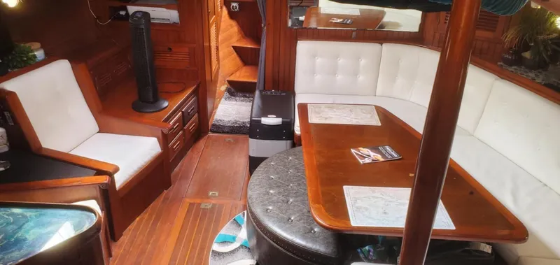 Holleyday Yacht Photos Pics 