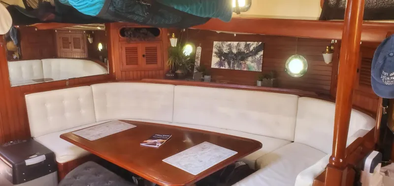 Holleyday Yacht Photos Pics 