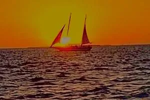 Holleyday Yacht Photos Pics 