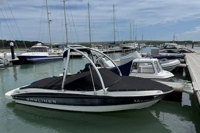 2011 Bayliner 185