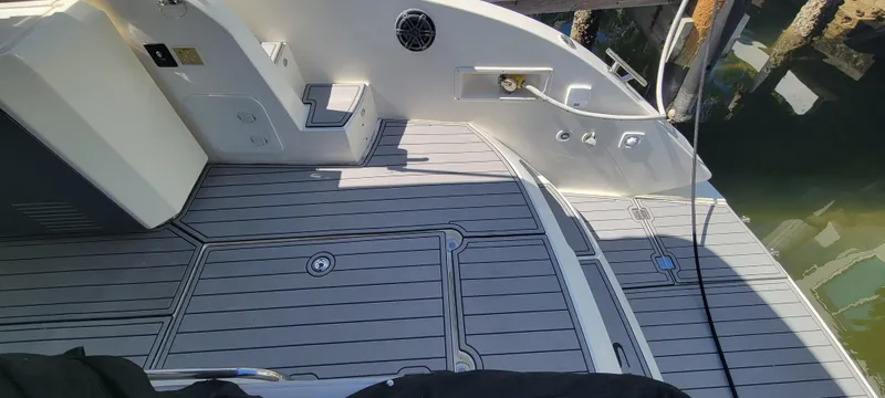  Yacht Photos Pics Azimut Atlantis 44 yacht deck, 2013 model, featuring sleek design and modern fittings.