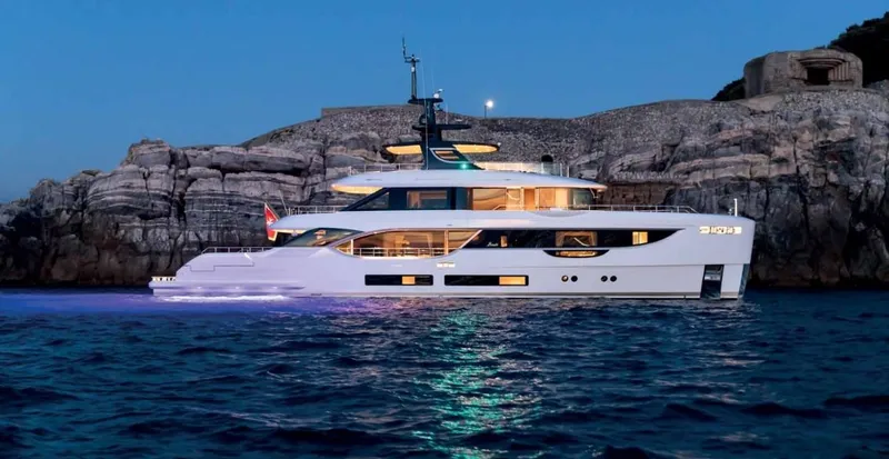  Yacht Photos Pics Benetti Oasis 34 - D Yachts
