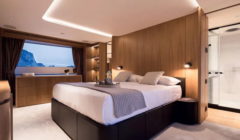  Yacht Photos Pics Benetti Oasis 34 - D Yachts