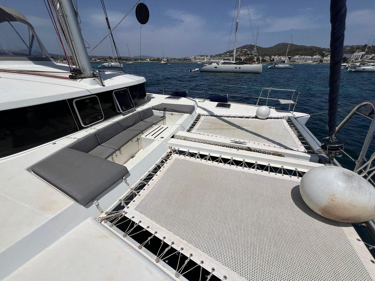 2006 Lagoon 44 