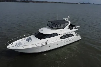 Meridian 580 Pilothouse