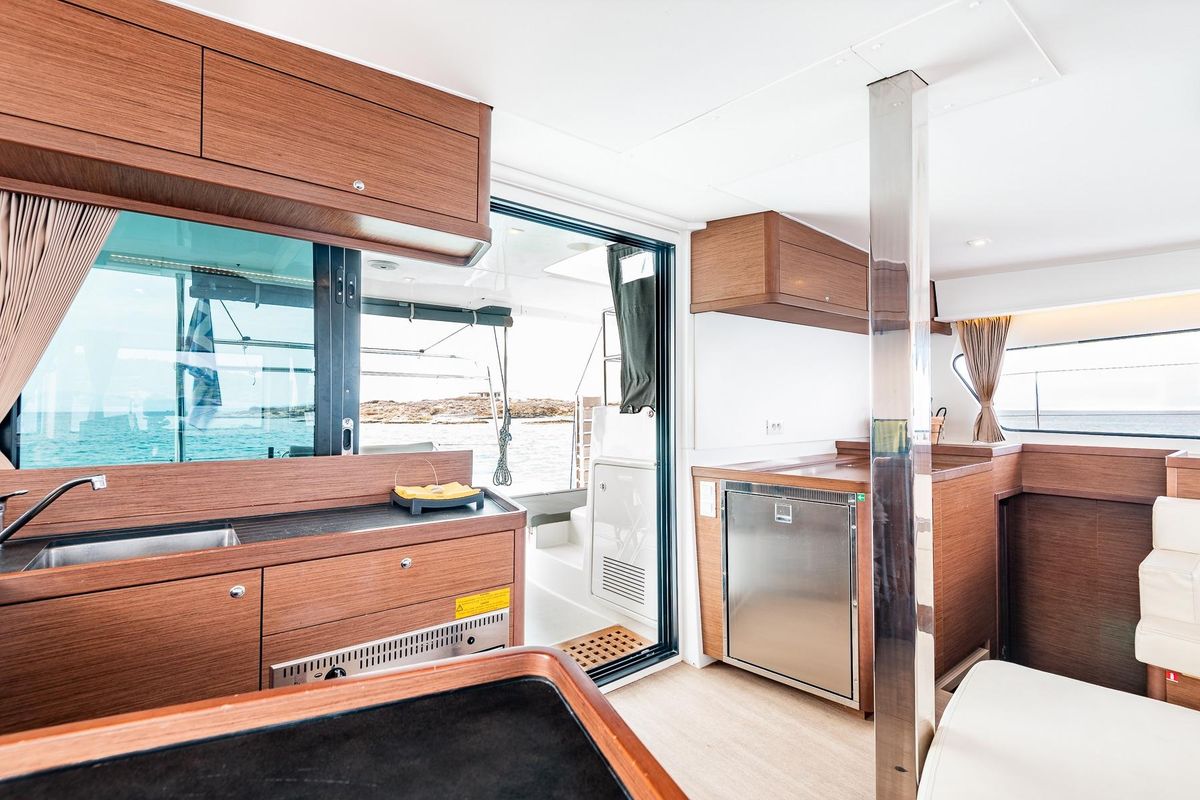 2018 Lagoon 42 