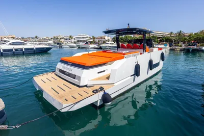 2024 De Antonio Yachts 42 open