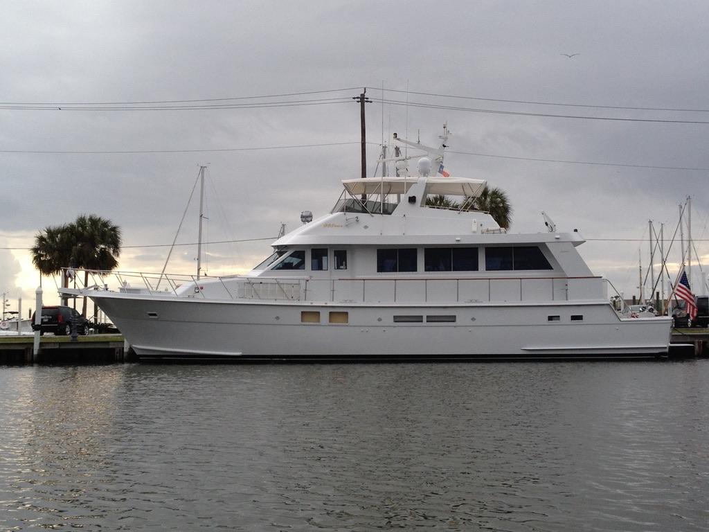 67 hatteras motor yacht for sale