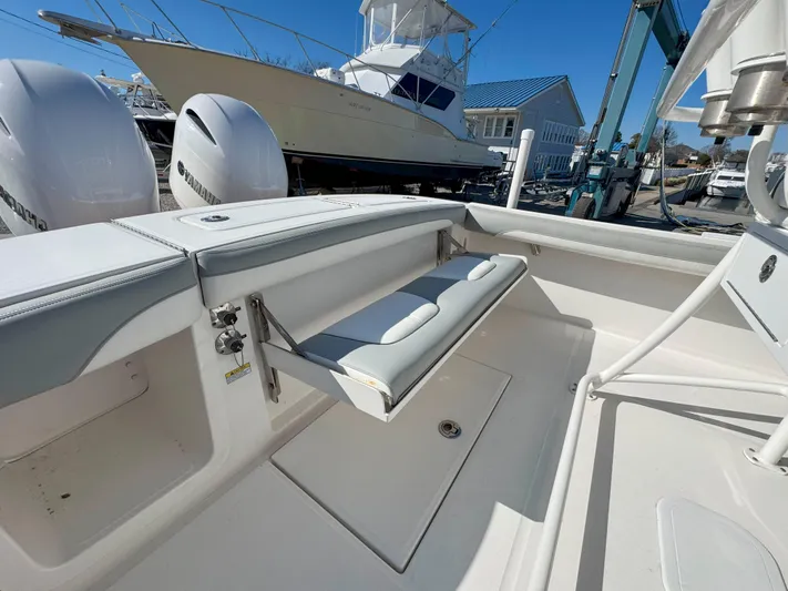 Trailer Included, Low Hrs Yacht Photos Pics 